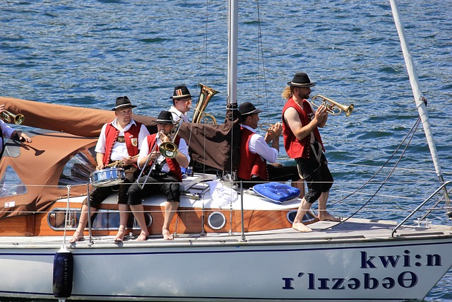 出微妙的矛 出微妙的矛